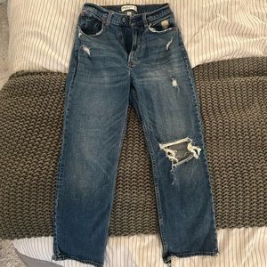 Abercrombie The Ankle Straight Ultra High Rise Curve Love Jean